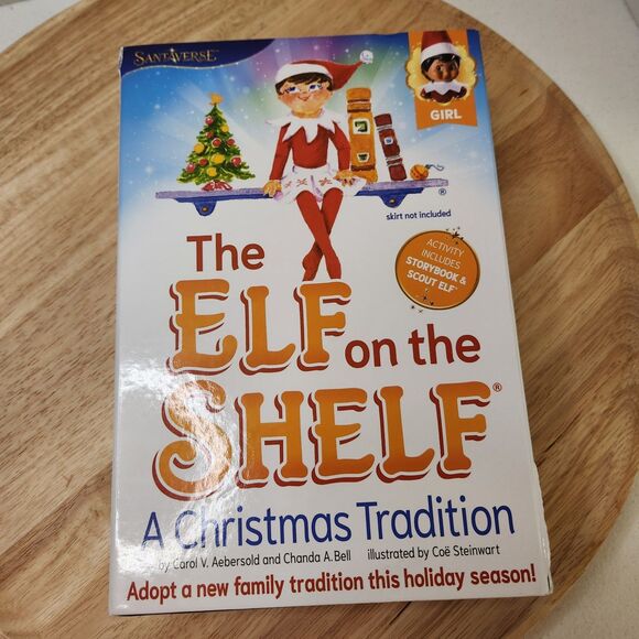 The Elf on the Shelf storybook and girl elf - Picture 7 of 7